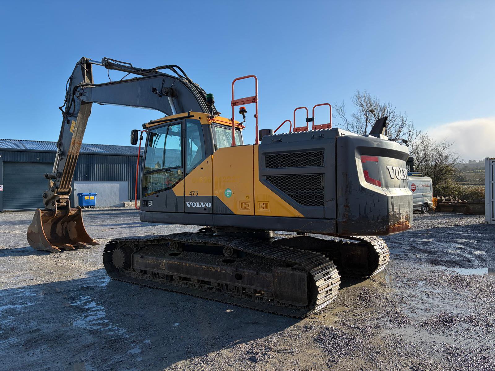 A Volvo 250EL Excavator